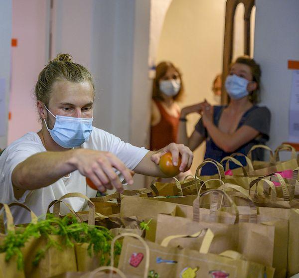 Epicerie gratuite pour étudiants La Farce